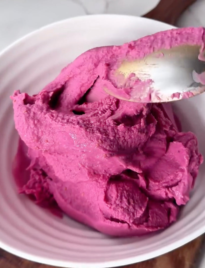 Raspberry Cheesecake Cottage Cheese Smoothie Bowl